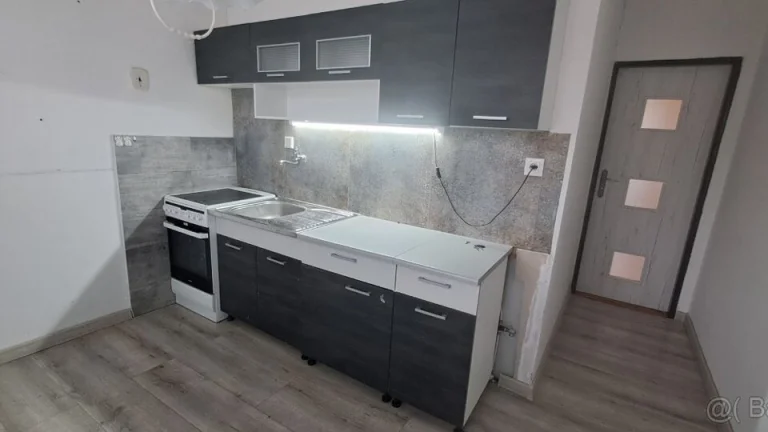 Ponúkame na predaj 2 izbový byt v Brezovej pod Bradlom