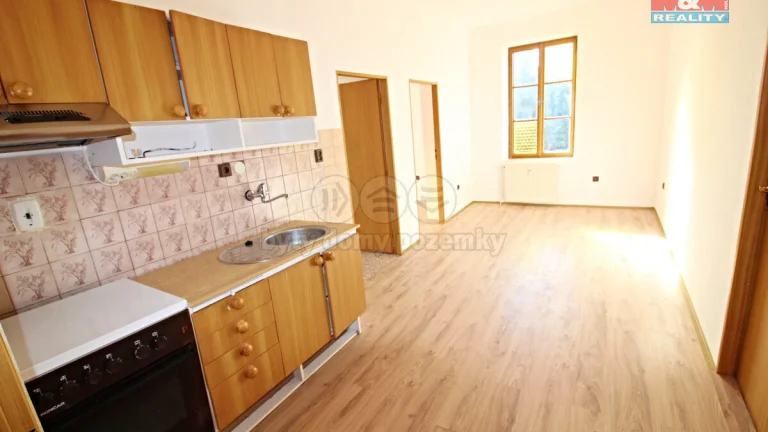 Prodej bytu 3+1, 90 m², Nový Bor, ul. Gen. Svobody