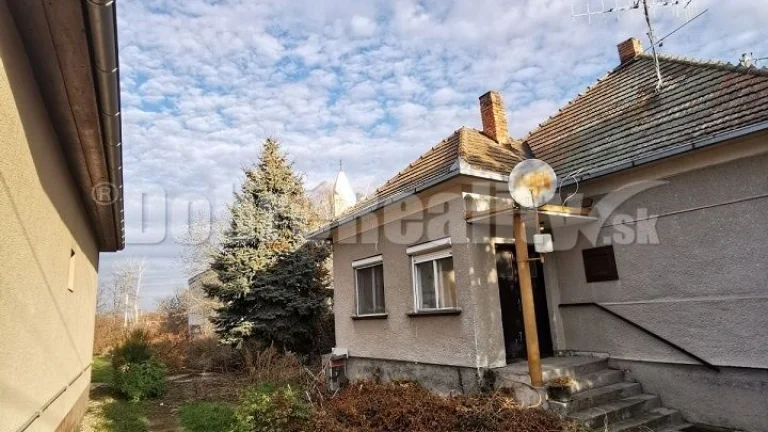 PREDAJ: 3-izbový rodinný dom v obci Vrakúň
