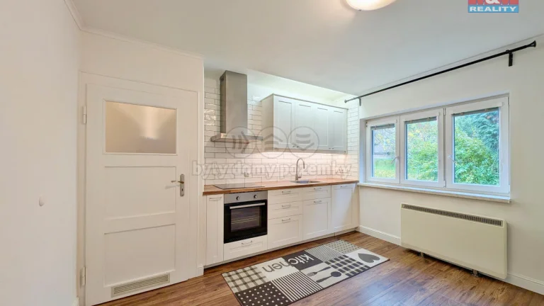 Pronájem bytu 2+kk, 35 m², Holýšov, ul. Ruská