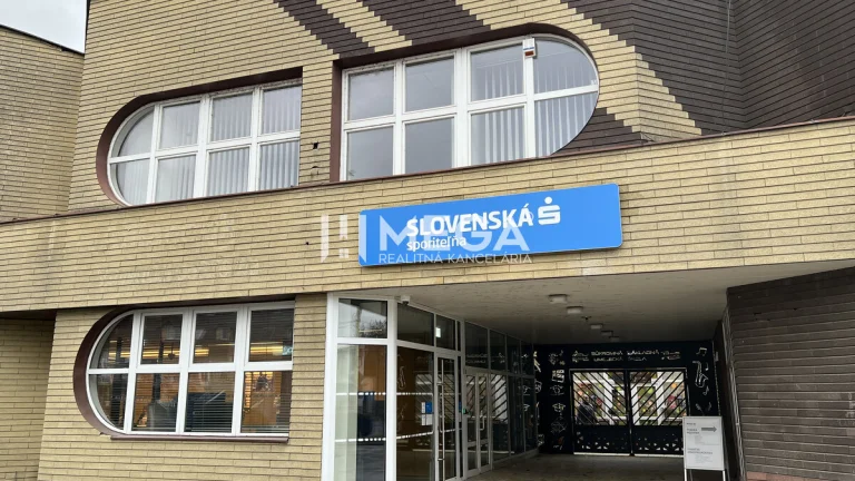 Na prenájom kancelárie v centre mesta Stropkov