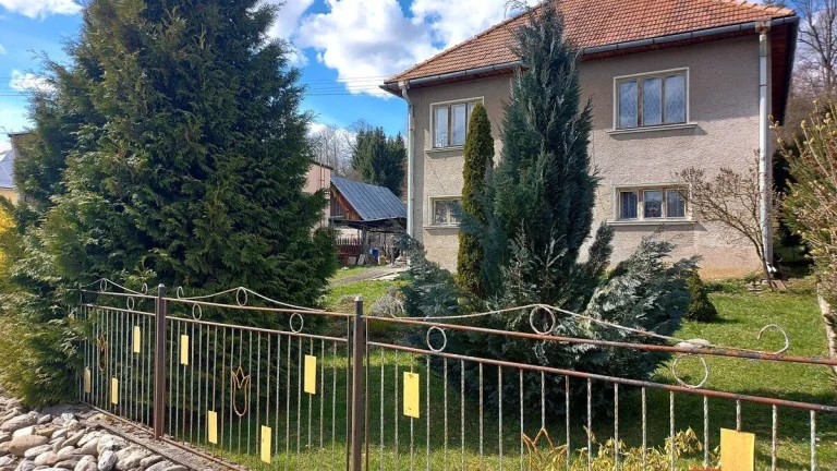 Rodinný dom s veľkou záhradou v Beňadikovej na predaj