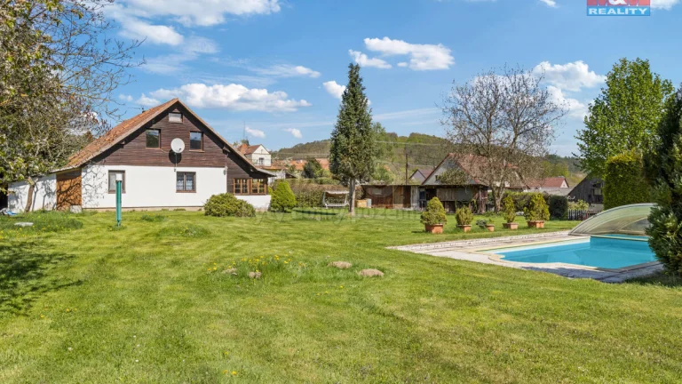 Prodej rodinného domu 5+kk, pozemek 1802 m², Nezabudice