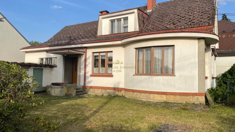 Prodej rodinného domu 5+1, pozemek 518 m2, obec Sobčice, okr