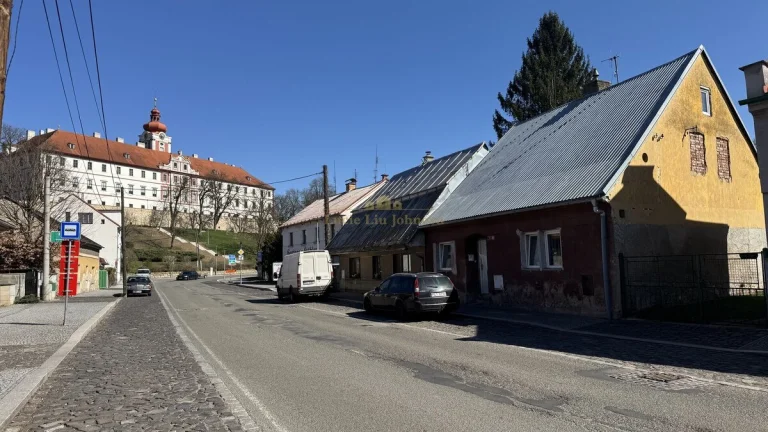 Prodej rodinného domu s pozemkem 521 m2, ulice Klášterská, M