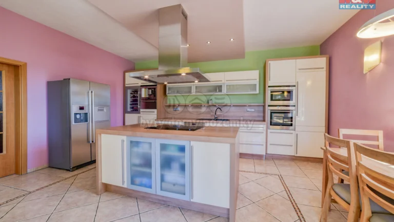 Prodej rodinného domu, 220 m², Cheb Podhrad, ul. U Přehrady
