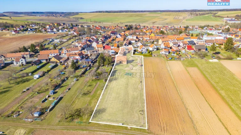 Prodej zemědělské usedlosti s pozemkem, Řevničov