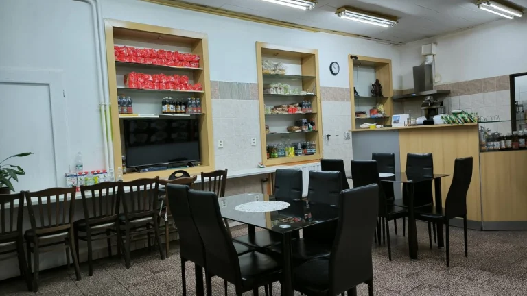 Boskovice, pronájem bistra 60 m2, kuchyň, sklad – komerce