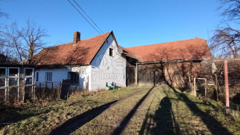 Prodej podílu 1/2 zemědělské usedlosti, Vražné, Hynčice