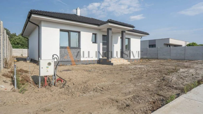 REZERVOVANÉ |NA PREDAJ 4-IZBOVÝ RODINNÝ DOM–NOVOSTAVBA ,KRÁĽ