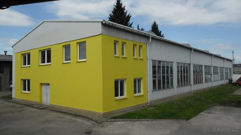 Nabízíme prostory pro výrobu a sklady v Hradci Králové