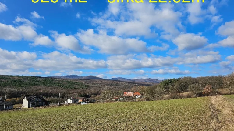 Slnečné stavebné pozemky IBV Zlatníky 926m2 - na predaj