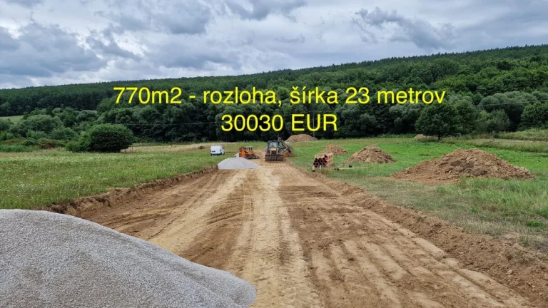 REZERVOVANÉ Slnečný stavebný pozemok Zlatníky 770m2