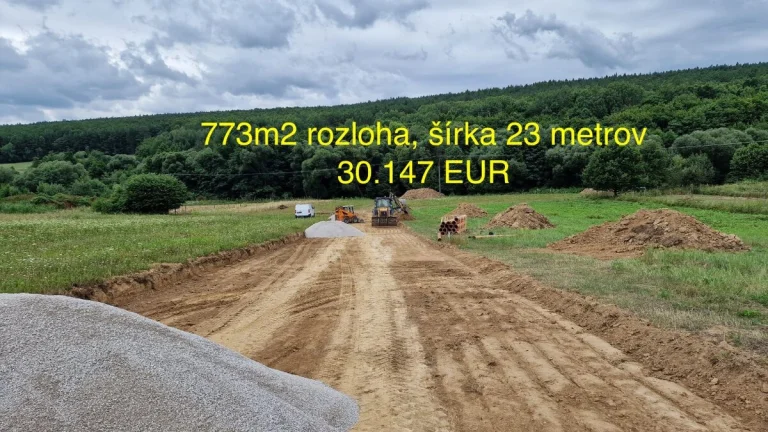 Slnečný stavebný pozemok Zlatníky 773 m2 - na predaj