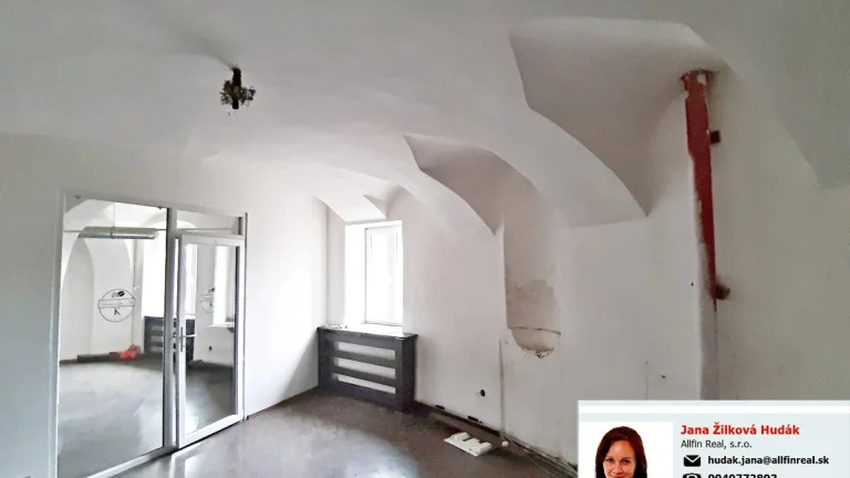 2 holobyty v meštianskom dome na pešej zóne v Prešove