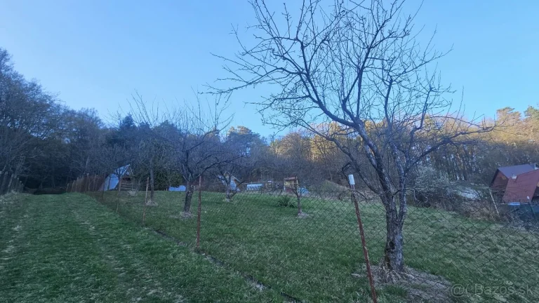Záhrada s krásnym výhľadom na Púchov