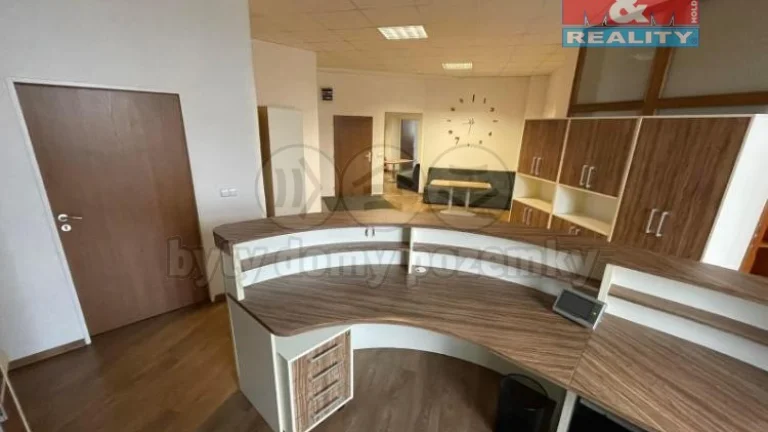 Pronájem kancelářského prostoru, 156 m², Třinec, ul. 1. máje