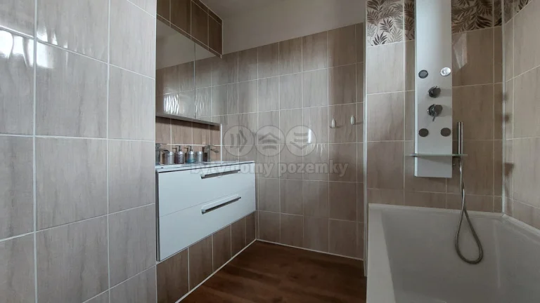 Pronájem rodinného domu, 190 m², Vřesina, ul. Sluneční