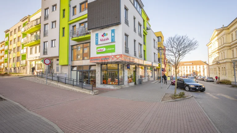 Pronájem obchod a služby, 159 m², Vlašim, ul. Komenského