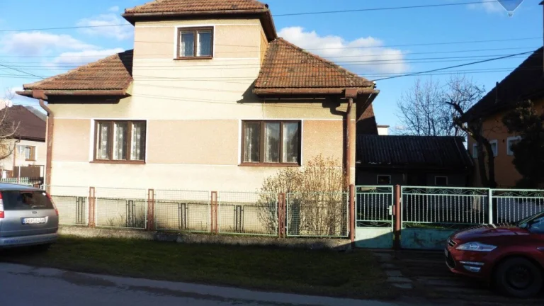 NA PREDAJ: Rodinný dom, Lisková
