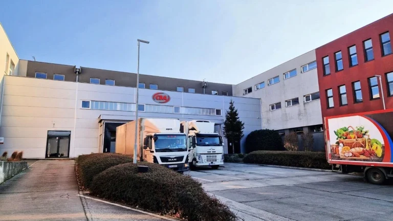 Prenájom skladových priestorov 260 m2 na 1. poschodí s nákla