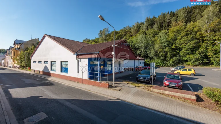 Pronájem obchod a služby, 1.200 m², Kraslice, ul. 5. května