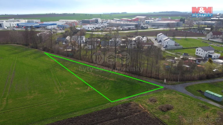Prodej pozemku, 2000 m², Hněvotín