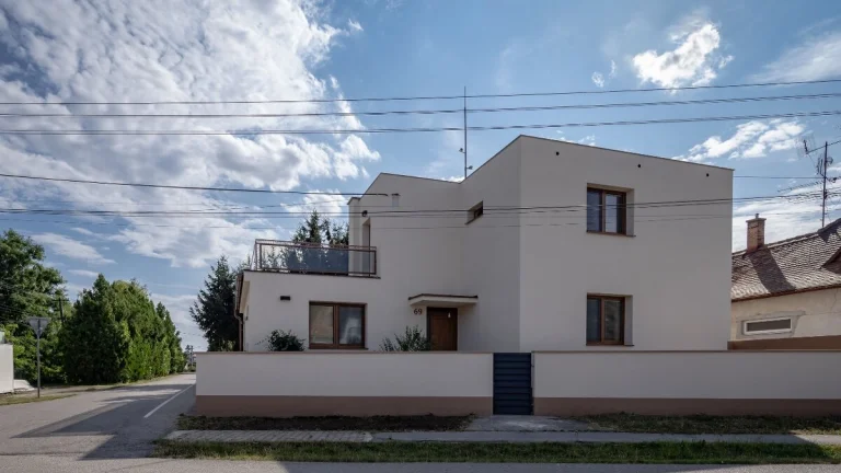 Predám rodinný dom v Trnovci nad Váhom