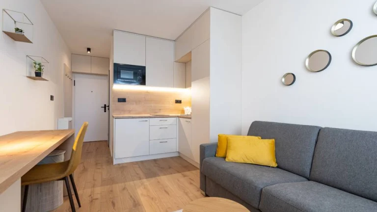 Rezervované - NA PRENÁJOM 1+kk - Apartmán, Krivá ulica, Koši