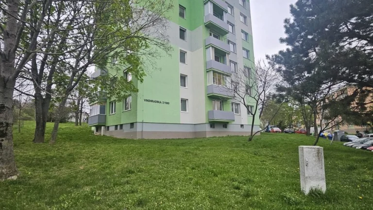3-izbový byt na Vinohradskej ulici v Hlohovci