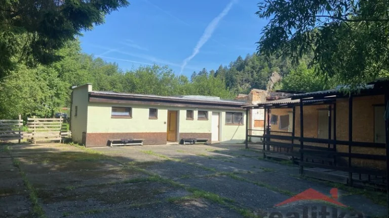 Prodej stavebního pozemku 1412 m2 u přehrady Kružberk, v obc