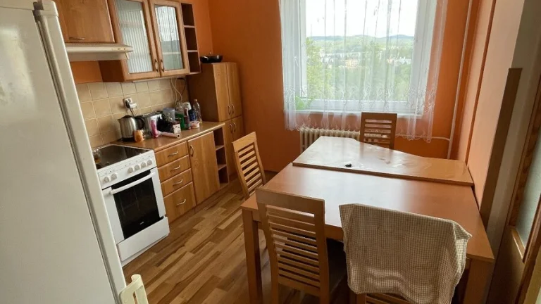 Pronájem bytu 2+1 s lodžií v Jablonci nad Nisou