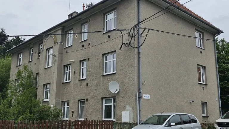 Pronájem zrekonstruovaného bytu 2+1, ul. Na Výsluní, Nový Ji
