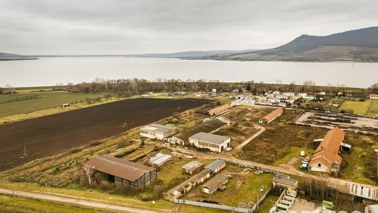 Prodej komerčního pozemku - 9422 m2, ev.č. 01635