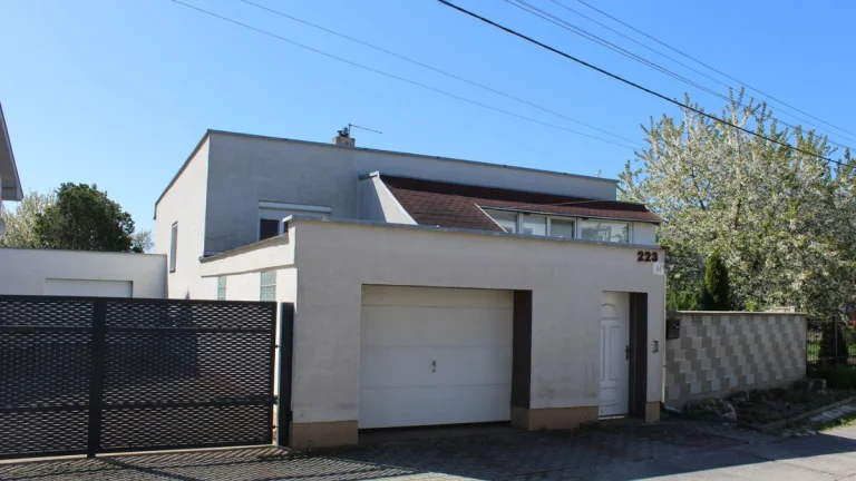 Predám 7-izb. RD, Most pri Bratislave,1133 m², veľká záhrada