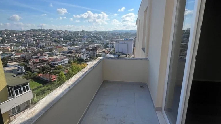 Prodej bytu 1+kk 54 m², Durres, Albánie, 75.000,-€