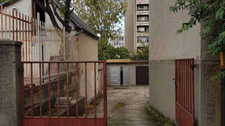 Predám garáž na Prešovskej ulici