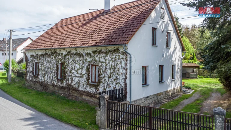 Prodej rodinného domu, 250 m², Blíževedly - Litice