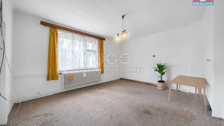 Prodej rodinného domu 391 m2, v Dnešicích