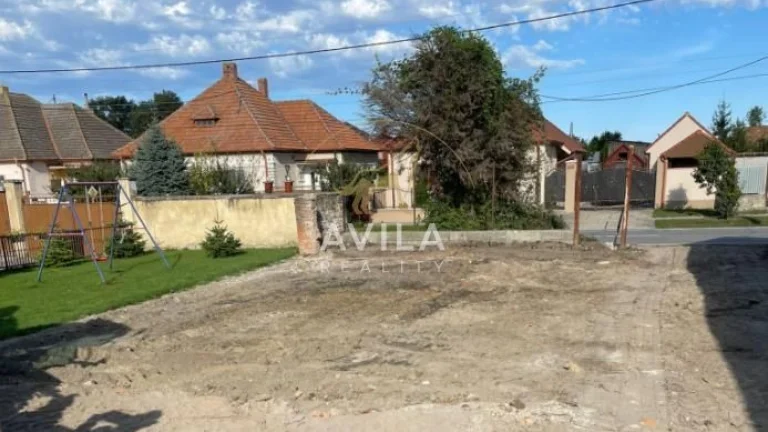 NA PREDAJ: stavebný pozemok 939m2 - Čierna Voda(Galanta)