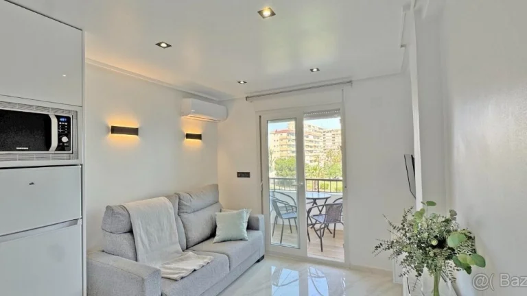 Stylový apartmán 2+kk s výhledem na moře – Torrevieja