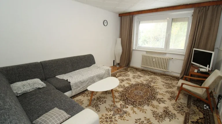 BRANDreal – prenájom 3 iz. bytu s lodžiou, 63 m2 na A. Hlink