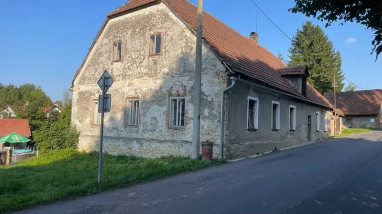 Prodám rodinný dům se zahradou ve Sloupnici u Litomyšle