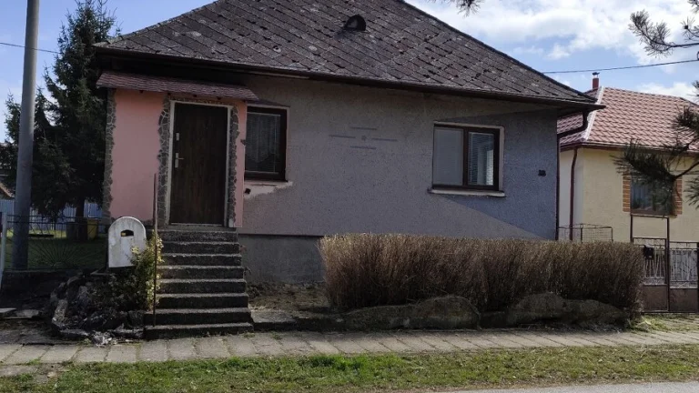 Dom pri Prešove, len 13 min a ste na dialnici
