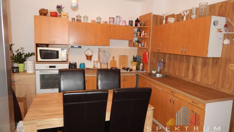 PREDANÉ-SPEKTRUM REALITY- Na Predaj veľkometrážny 2 -izbový