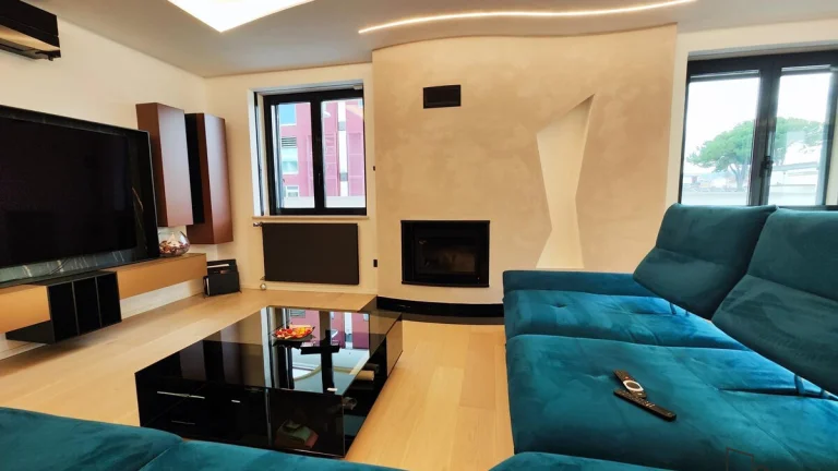 Prodej bytu 5+kk 274 m² Città Sant'Angelo, Itálie