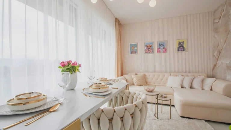 PRENÁJOM KRÁSNEHO APARTMÁNU V SAMOM SRDCI BOJNÍC
