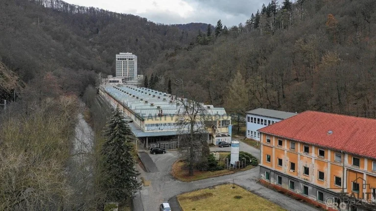 Pronájem skladovací haly v Adamově, skladovací hala k pronáj