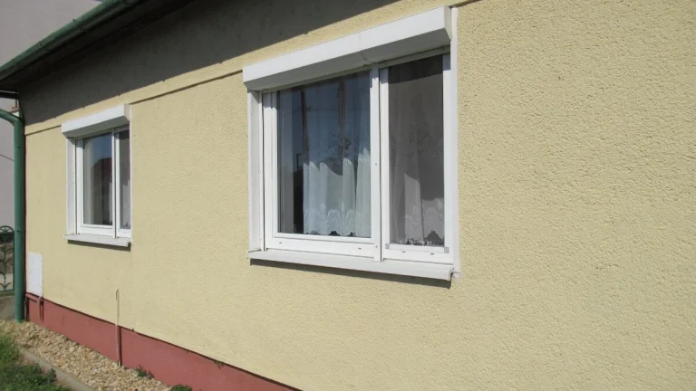Na predaj tehlový 3-izbový rodinný dom v Bánove