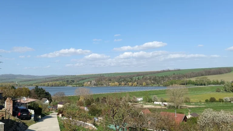 Rekreačný pozemok, záhrada.